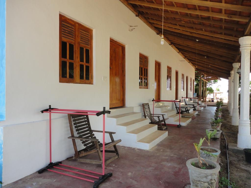 Yoho Hotel Arugambay Beach Inn Arugam Bay Dış mekan fotoğraf